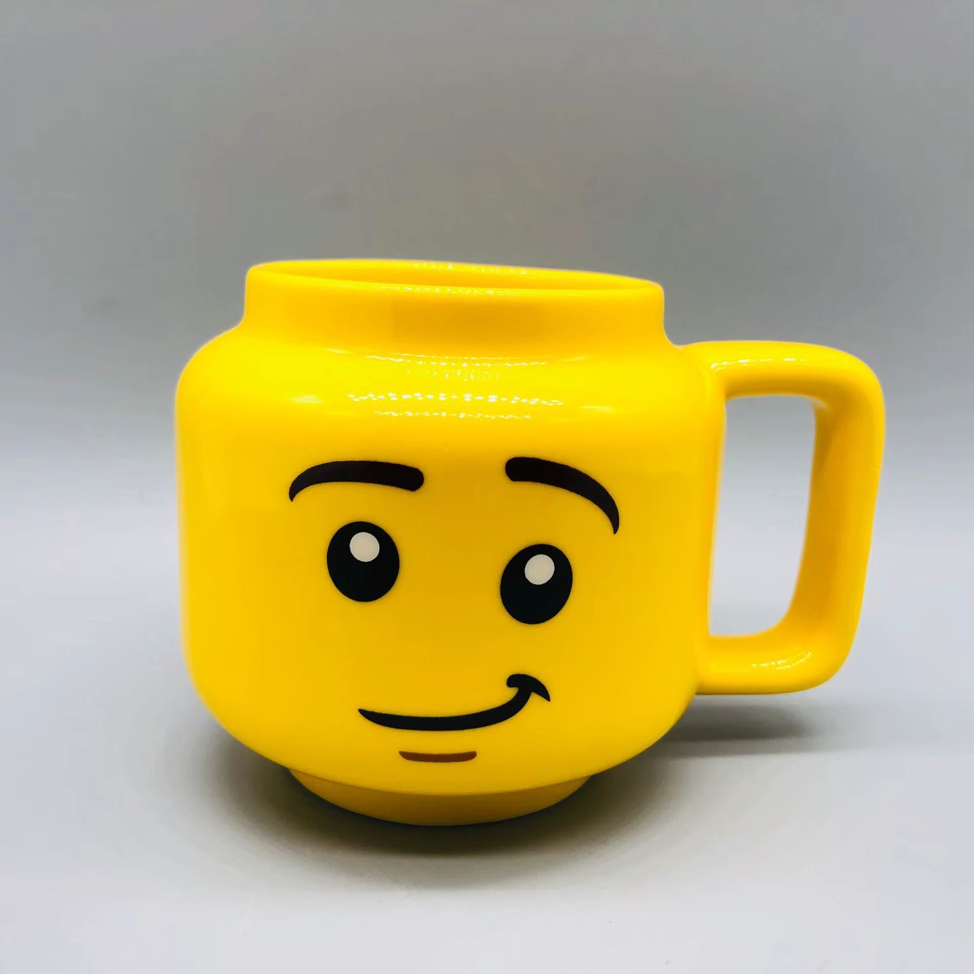Taza Cerámica Smiley Face con Asa Expresiva